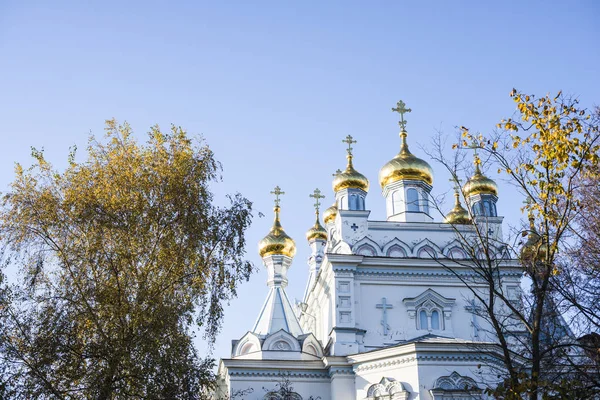 Una Iglesia Ortodoxa Daugavpils Letonia —  Fotos de Stock