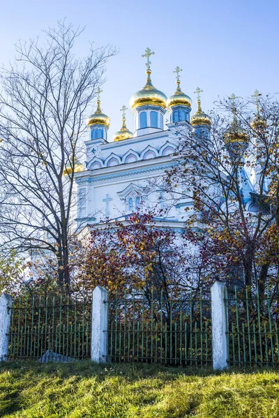 Uma Igreja Ortodoxa Daugavpils Letónia — Fotografia de Stock