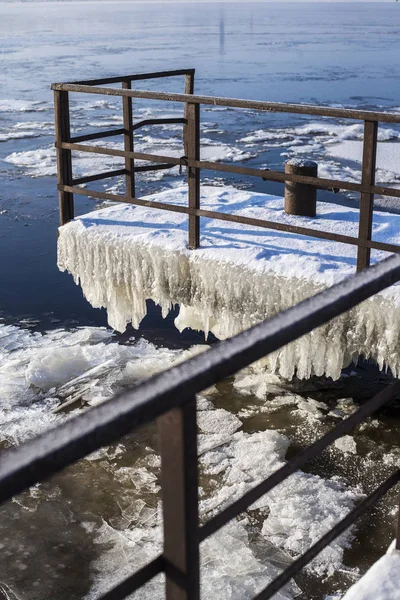 Small Snow Covered Bridge Frozen Water Baltic Sea Latvia — Stock Photo, Image