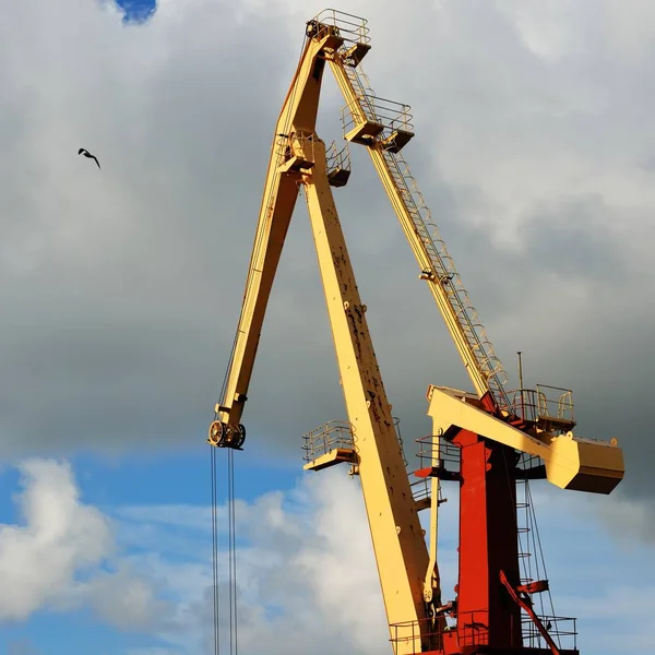 Hafenkran Ventspils Lettland — Stockfoto