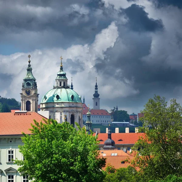 Красивый Вид Исторические Здания Старом Городе Праги — стоковое фото