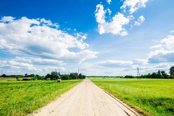 View Dirt Road Green Country Fields Haystacks Clear Summer Day — Stock Photo, Image
