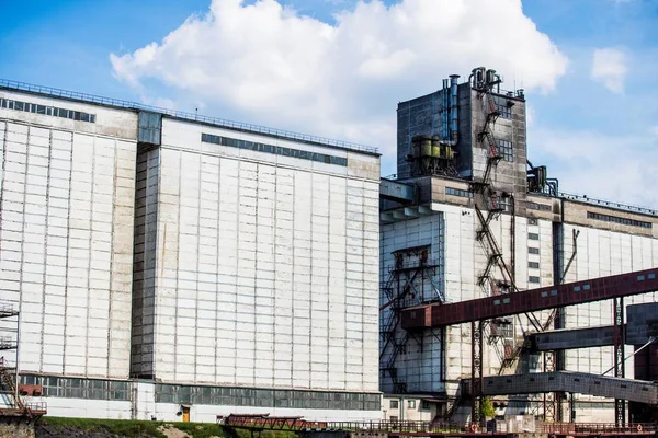 View Old Technical Building Port Riga Latvia — Stock Photo, Image