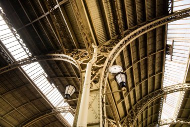 Vitebsky tren istasyonunun yakın çekim görünümü. Saint Petersburg, Rusya Federasyonu