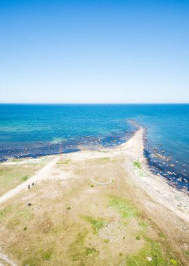 Hiumaa Adası manzarası, Estonya. Güneşli yaz günü