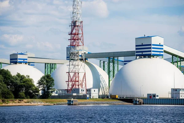 Uitzicht Technische Gebouwen Haven Van Riga Letland — Stockfoto