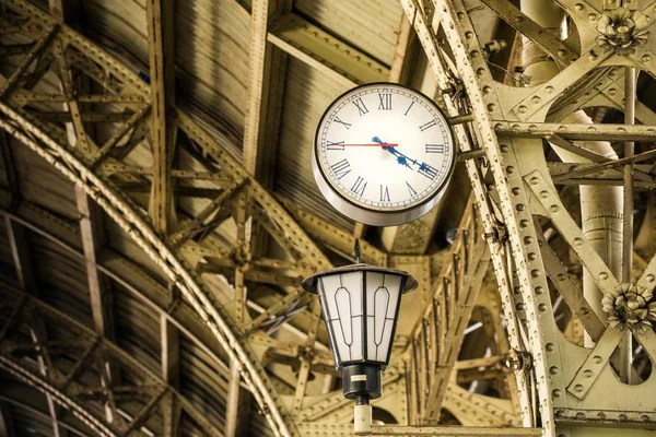 Primer Plano Del Reloj Estación Tren Vitebsky San Petersburgo —  Fotos de Stock