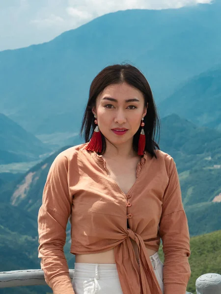 Asyalı kadın portresi