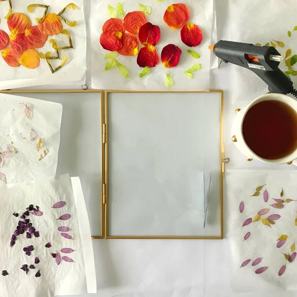 Kuru Çiçekler Diy El Sanatları Projesi Lifestyle Flat Lay