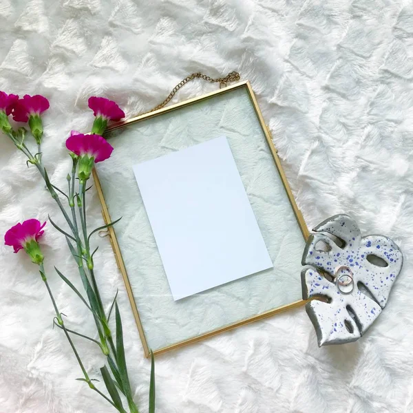 Çerçeveli Kartpostal Mock Up Lifestyle Flat Lay