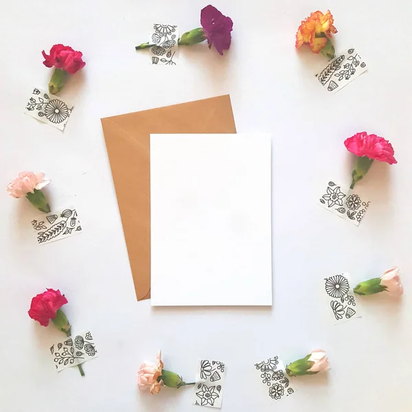 Boş Kartpostal Çiçekler Çelenk Lifestyle Flat Lay