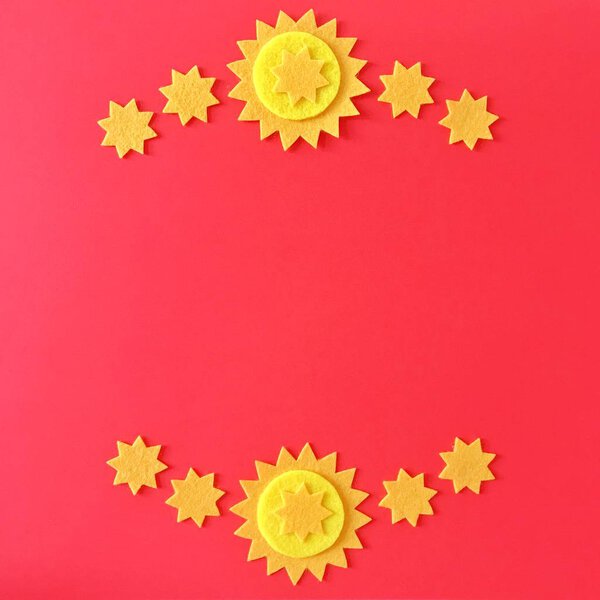 Яркий красный фон Желтый цвет Звезды плоские Лай
