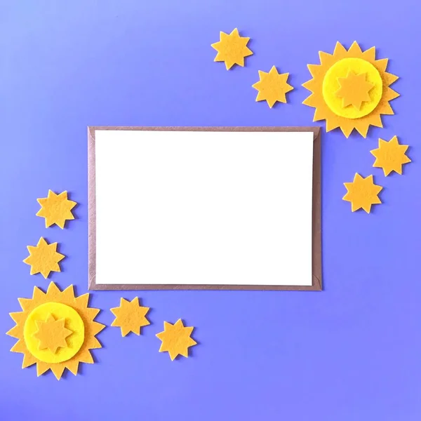 Mavi Arka Plan Kartpostal Düz Lay Yıldız Mockup