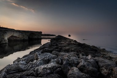 Cirica Körfezi'nin gün doğumunda manzara, Sicilya, İtalya