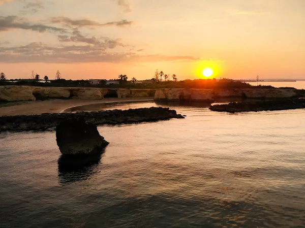 Προβολή aeriel κατά την αυγή του κόλπου Cirica, Σικελία, Ιταλία — Φωτογραφία Αρχείου