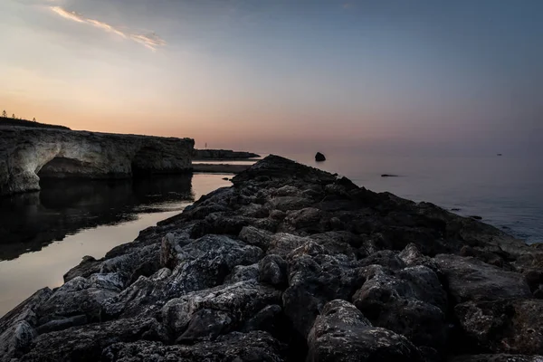 Cirica Körfezi'nin gün doğumunda manzara, Sicilya, İtalya