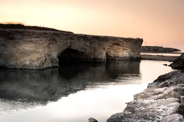 Cirica Körfezi'nin gün doğumunda manzara, Sicilya, İtalya