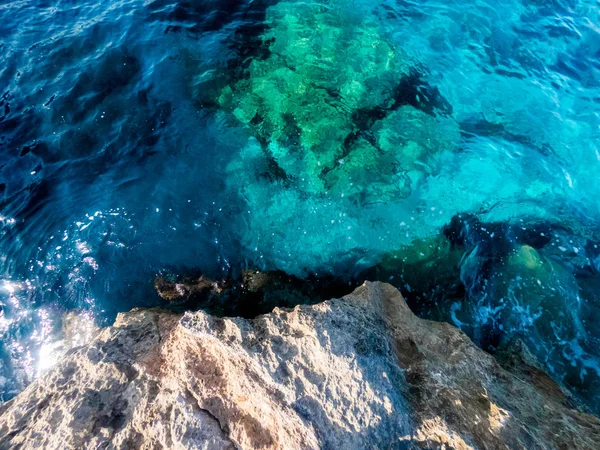 Sicilya'daki San Lorenzo kaya plajı — Stok fotoğraf