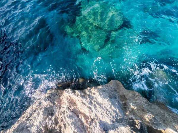 Sicilya'daki San Lorenzo kaya plajı — Stok fotoğraf