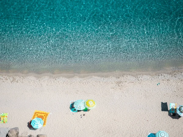 Tropea plajının havadan görünümü