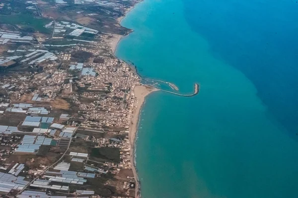 Vista aérea de la costa siciliana cerca de Ragusa — Foto de Stock