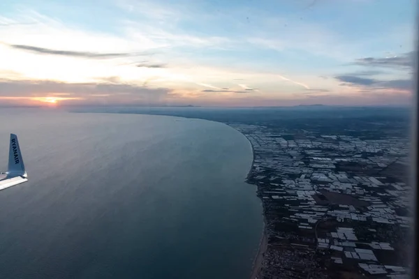 Vista aérea de la costa siciliana cerca de Ragusa — Foto de Stock