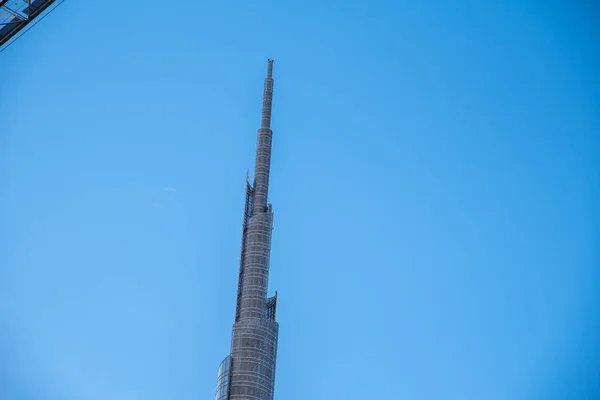 Az UniCredit torony nézete — Stock Fotó