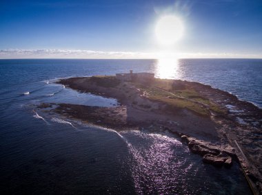 Isola delle Correnti havadan görünümü, Sicilya, İtalya