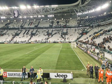 Torino, İtalya - 29 Eylül 2018: Juventus'un iç saha maçlarını oynadığı Allianz Stadyumu'nun manzarası. Atış Serie A maç günü sırasında alınır