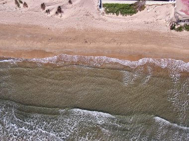 Granelli Sahili 'nin havadan görünüşü, Sicilya' da deniz kenarında bir yer. Çekim güzel güneşli bir günde yapılır.