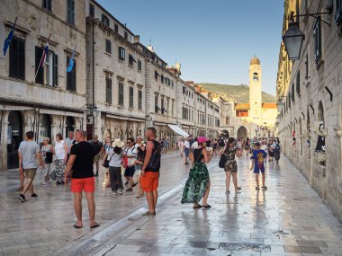Dubrovnik, Hırvatistan - 05 Temmuz 2018: Dubrovnik Old Town manzarası, Hırvatistan