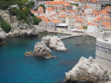 Kral Dubrovnik 'e Lovrijenac iniyor.