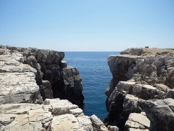 Pohled Malé Útesy Ostrově Lokrum Slunečného Letního Dne Dubrovník Chorvatsko — Stock fotografie