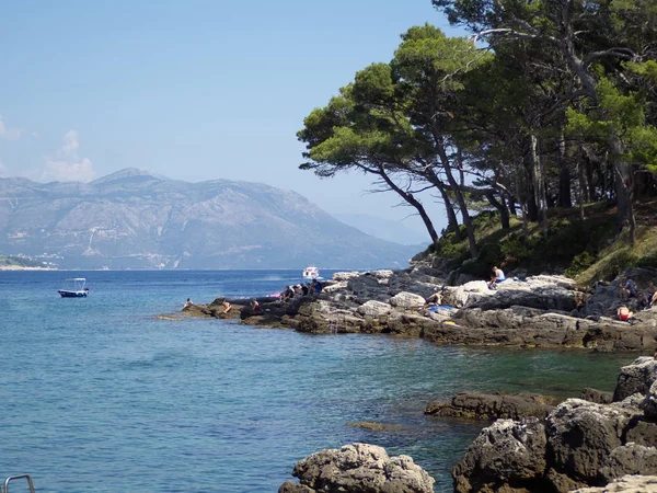 Дубровник Хорватія Липня 2018 Вид Красивий Рок Пляж Lokrum Острів — стокове фото