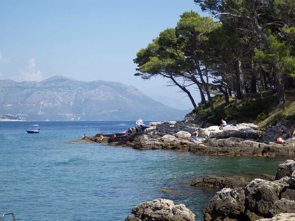 Dubrovnik Croacia Julio 2018 Vista Una Hermosa Playa Rocas Isla — Foto de Stock