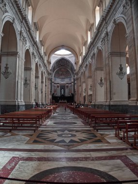 Catania Kubbesi'nin içinden çekilmiş