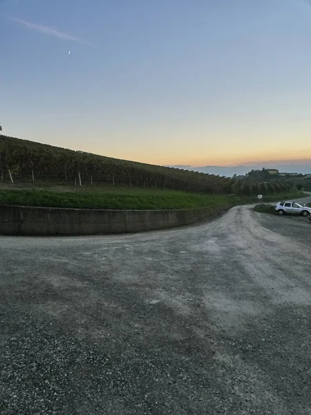 Veduta della campagna delle Langhe in Piemonte — Foto Stock