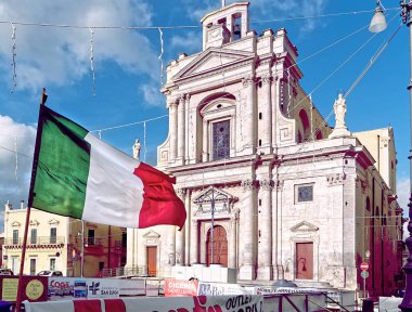 gündüz geleneksel mimarinin görünümü 