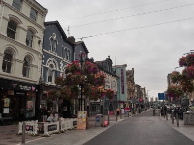 Cardiff, İngiltere - Semptember 16, 2018: Cardiff şehir sokaklarının görünümü