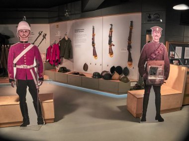 Cardiff, İngiltere - Semptember 16, 2018: Cardiff kalesi içinde İkinci Dünya Savaşı müzesi