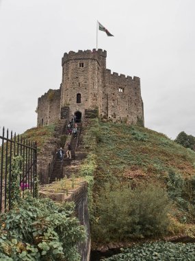 Cardiff, İngiltere - 16 Eylül 2018: Cardiff kalesinin görünümü