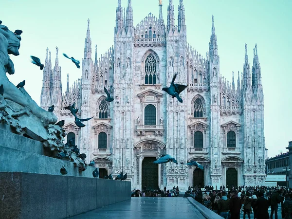Milano, İtalya 'yı gezmek
