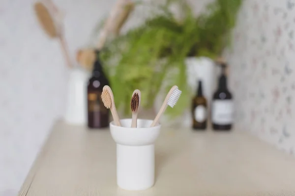 Wooden Toothbrush Bathroom — Stock Photo, Image