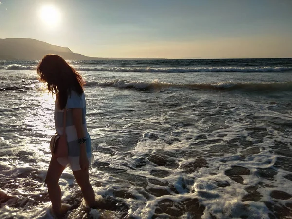 Young Woman Silhouette Sunset Sea Background Crete Greece — Stock Photo, Image