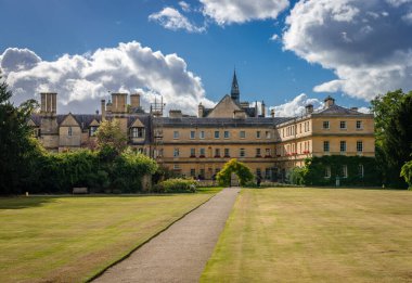 Oxford / Uk - 21 Eylül 2018: Trinity Koleji 'nin (tam adı: Oxford Üniversitesi Kutsal ve Bölünmemiş Üçleme Koleji)