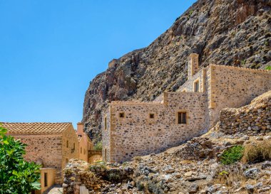Yunanistan 'ın Moreloponnese kentindeki ortaçağ Monemvasia kasabasının manzarası.