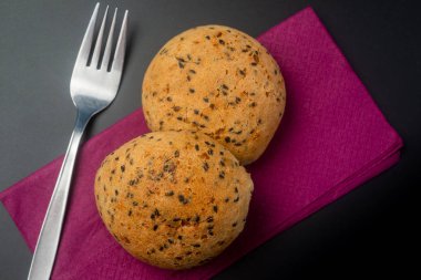 Mor serviette susam Mochi Çörekler