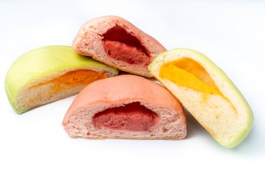 Japon Snack - Beyaz arka plan renkli kavun Pan