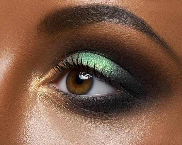 Μακροεντολή Και Close Δημιουργικό Μακιγιάζ Θέμα Όμορφα Θηλυκά Μάτια Πράσινες — Φωτογραφία Αρχείου