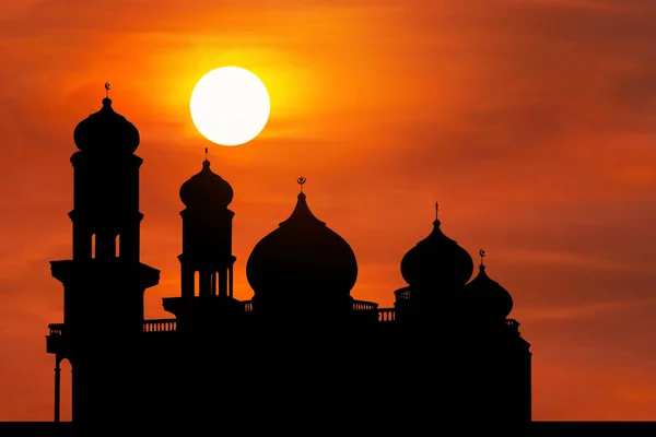 Kopuła Meczetu Lub Masjid Sylwetka Tle Słońca — Zdjęcie stockowe